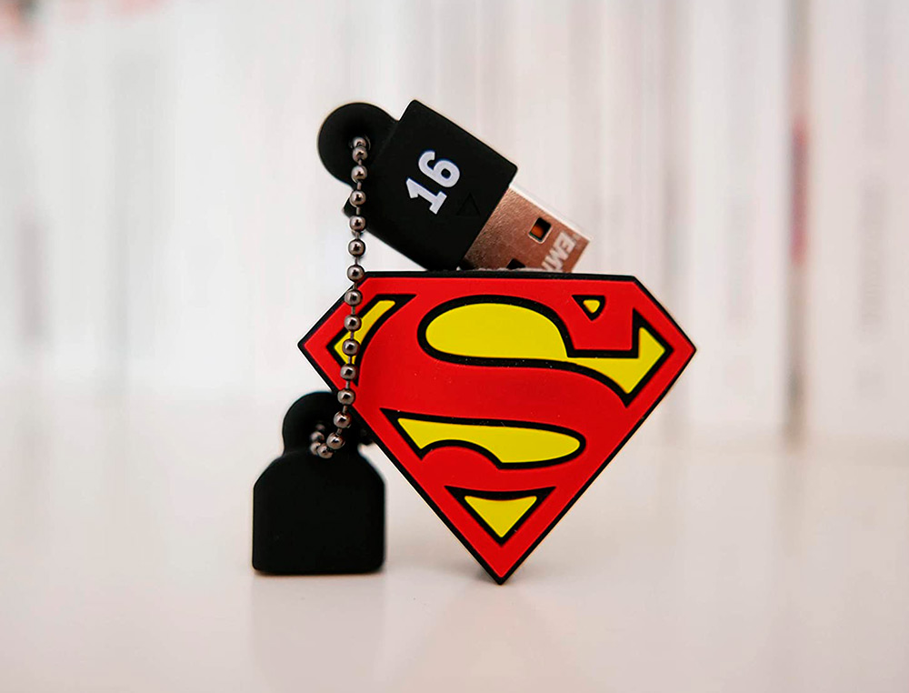 EMTEC - Memoria usb flash 16 gb usb 2.0 collector superman (Ref. E172686)