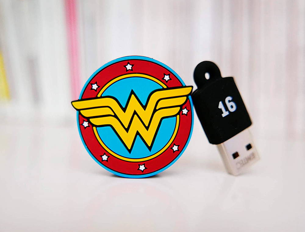 EMTEC - Memoria usb flash 16 gb usb 2.0 collector wonder woman (Ref. E172747)