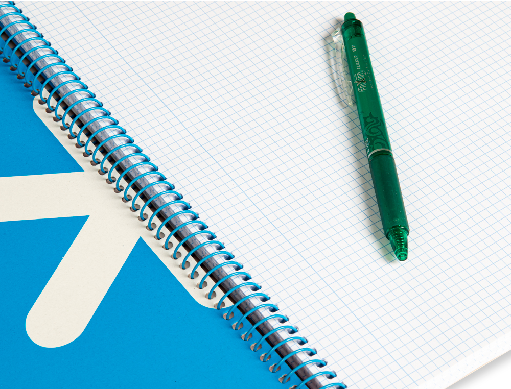 ANTARTIK - Cuaderno espiral liderpapel A4 tapa dura 80h 100gr cuadro 4mm con margen color rojo (Ref. KB14)