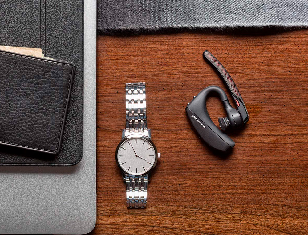 PLANTRONICS - Auricular voyager 5200 uc para smartphone/portatil/tablets bluetooth alcance 30 mt (Ref. 206110-101)