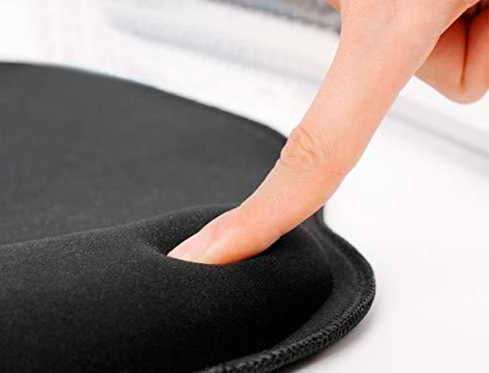 Q-CONNECT - Alfombrilla para raton con reposamuñecas ergonomica de gel color negro 225x240x20 mm (Ref. KF17230)