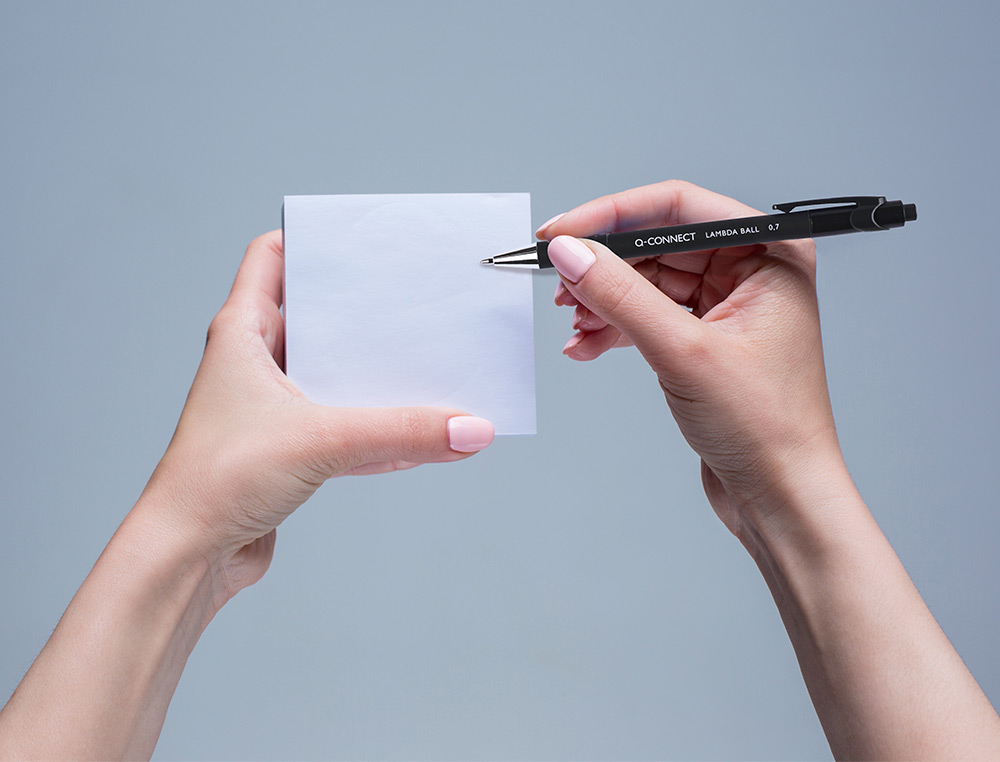 Q-CONNECT - Boligrafo retractil con grip 0,7 mm color negro (Ref. KF00672)