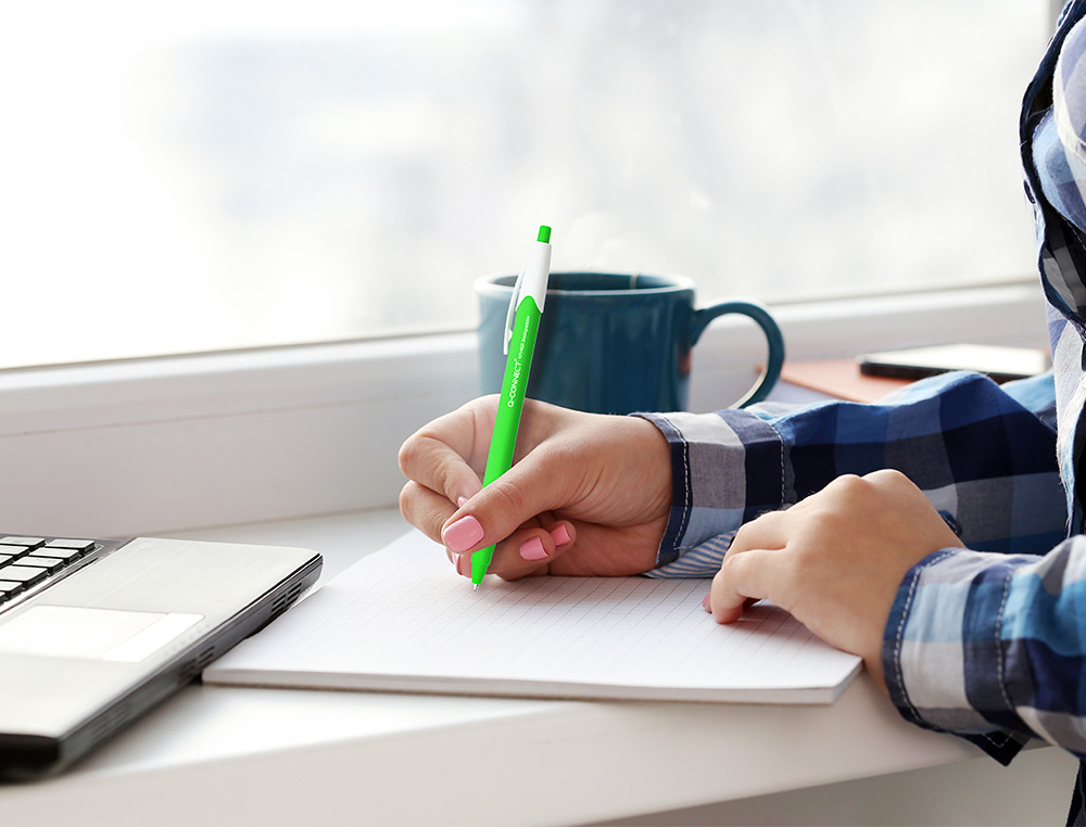 Q-CONNECT - Boligrafo retractil kf14625 biodegradable verde tinta azul (Ref. KF14625)