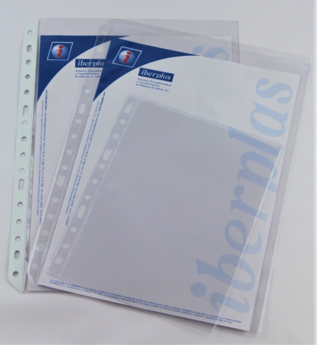 IBERPLAS - CAJA 100 FUNDAS FORMATO FOLIO PVC CRISTAL EXTRA 100 MICRAS MULTITALADRO (Ref.204100)