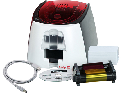 BADGY - 100 CON EL SOFTWARE VERSIÓN ESTÁNDAR Y 50 TARJETAS DE PVC BLANCAS (Ref.B12U0000RS)
