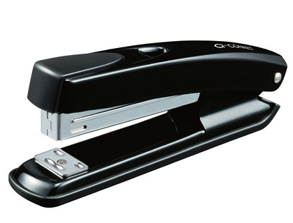 Q-CONNECT - GRAPADORA PLASTICO ABS NEGRA -CAPACIDAD 20 HOJAS (Ref.KF01057)